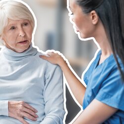 Ältere Frau im Gespräch mit einer Pflegekraft – Unterstützung bei Pflegebedürftigkeit und Krankheiten | © PflegeBetreuer | unabhängige Pflegeberatung